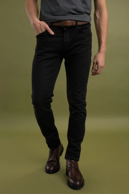 Pantalon en Jogg Denim pour homme JORMA Taille 42 Coloris BLACK