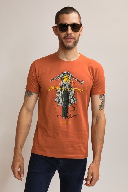 Tee-shirt col rond pour homme avec une sérigraphie moto vintage