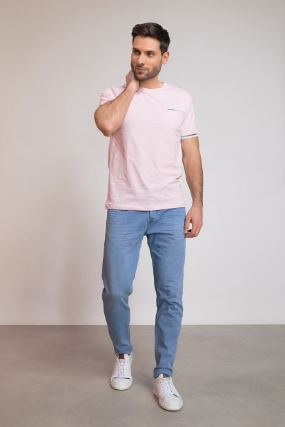 T-shirt homme poche poitrine détails coloré