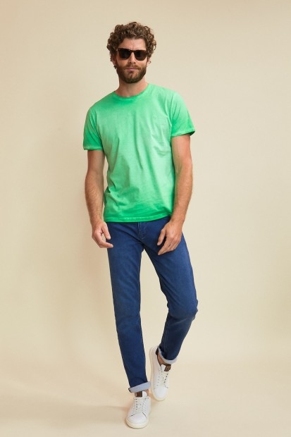 t-shirt vert effet huilé manches courtes pour homme