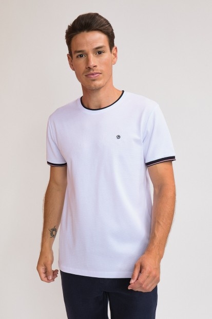 T-shirt blanc pour homme col contrasté marine rond et bas de manches marine